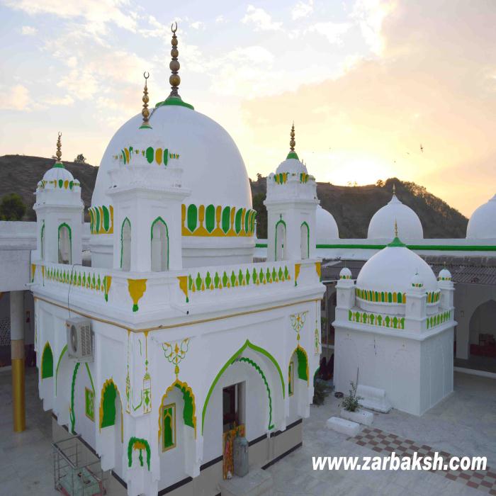 Hazrat khawaja Shaikh Muntajbuddin Zar Zari Zar Baksh Dulha(RH). Dargah